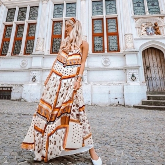 zara paisley maxi dress Long flowing paisley halter dress - 045